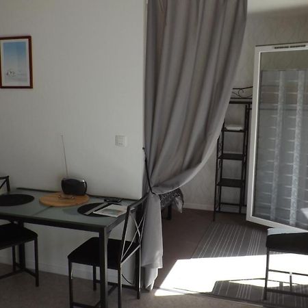 Appartement T2 ,parking privé,terrasse, 10 mns à pieds de la cité corsaire et ses plages Saint-Malo Exterior foto